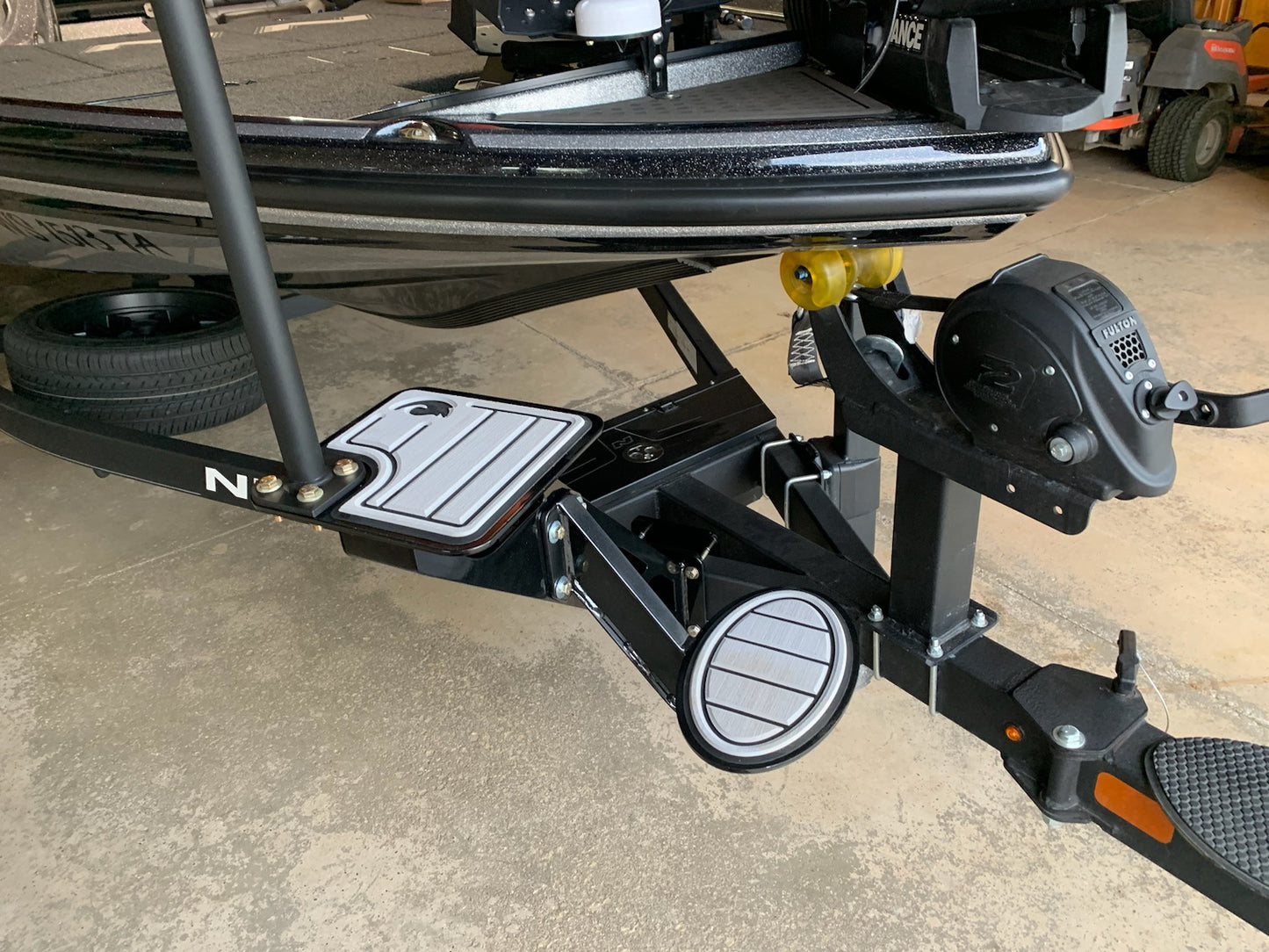Torchly Bass Boat Trailer Steps - Textured Black